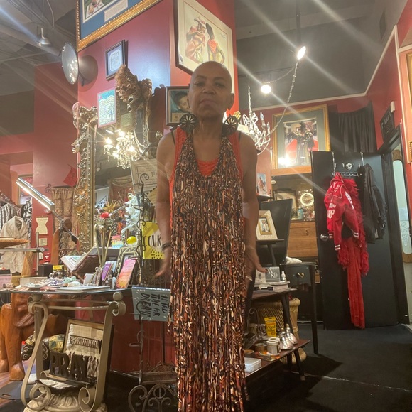 String Necklaces - Picture 6 of 16